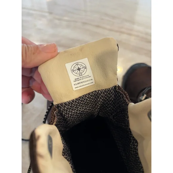 Women's Oboz Lace Up Boots 7.5 Brown Beige - Picture 8 of 9